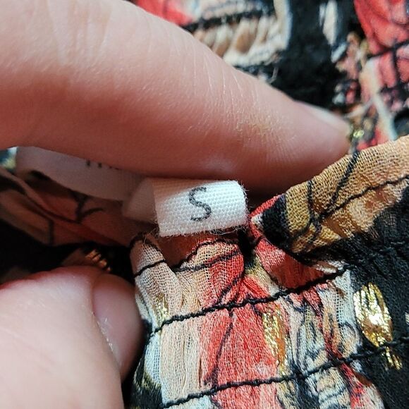 Black floral smocked‎ Neck long sleeve Blouse - Picture 6 of 10